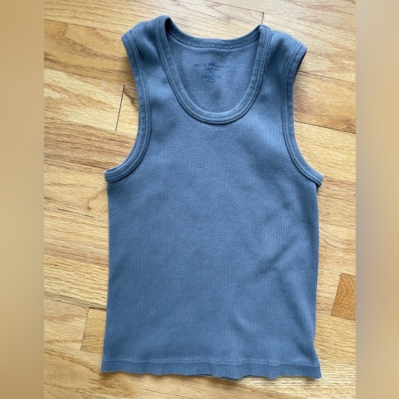 Brandy Melville Grey Rib Tank Top Sleeveless Shirt One Size - Picture 1 of 2